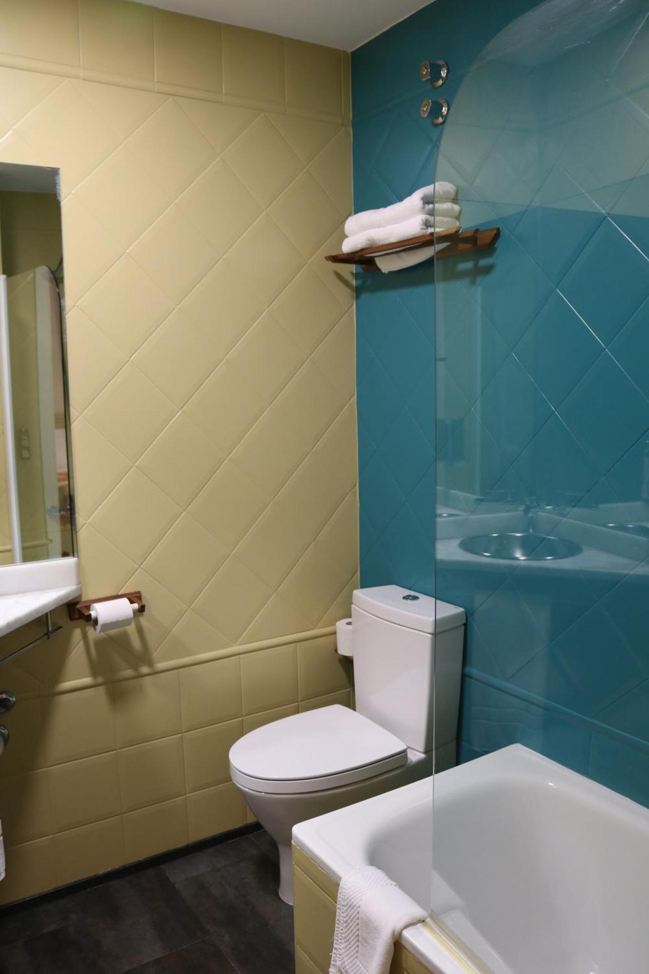 Hotel Spa La Central - Только для взрослых Масанет-де-Кабреньс Номер фото